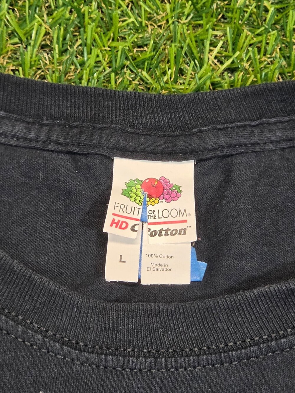 Fruit of the Loom HD Cotton Black T-Shirt with Gorilla 'SAVa - Picture 3 of 3